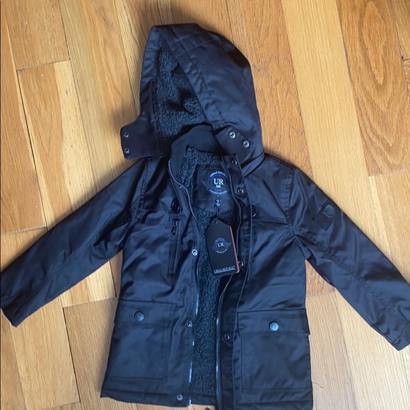 Boys winter coat - Picture 1 of 11